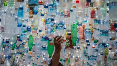 Liên Hiệp Quốc muốn các nhóm tín ngưỡng giúp chống lại ô nhiễm do rác nhựa